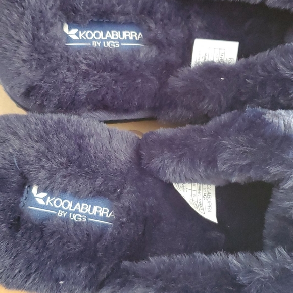 AUTHENTIC Fur Sandals 2 left - Picture 2 of 4
